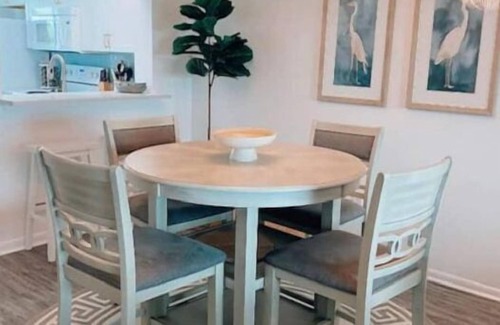 Beachwalk Apartment | The Pink Pelican