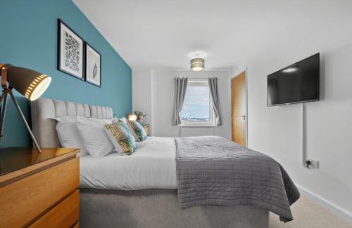 Northampton Apartment | The Pinnacle by Cotels - CENTRAL LOCATION, PARKING, FIBRE WIFI, SMART TV, FULLY EQUIPPED KITCHEN