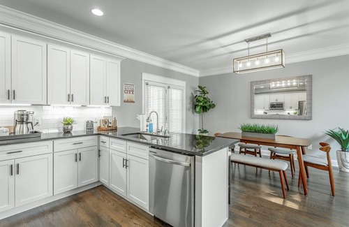 North Chattanooga House | The Place in Chattanooga - A Craftsman Dream in North Shore | 3 Bed, 2.5 Bath