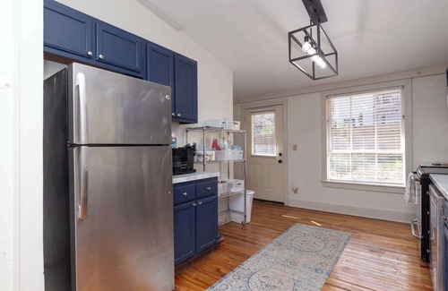 Oxford House | The Place on Pierce by Apex Short Term Stays