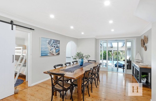 Gwandalan House | The Place - Pool, Lake, Kayaks & much more!