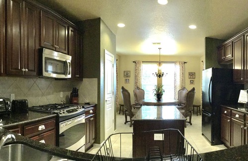 Wetmore House | The Place to Relax in San Antonio, only 10 min away from Six Flags Fiesta Texas!