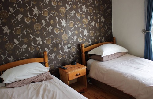 Highworth Hotel | The Plough Inn