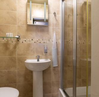 South Warnborough Bed & Breakfast | The Poacher Inn