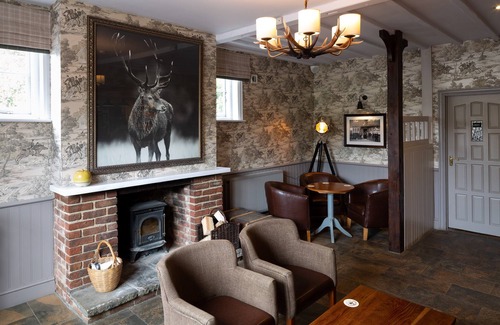 South Warnborough Bed & Breakfast | The Poacher Inn