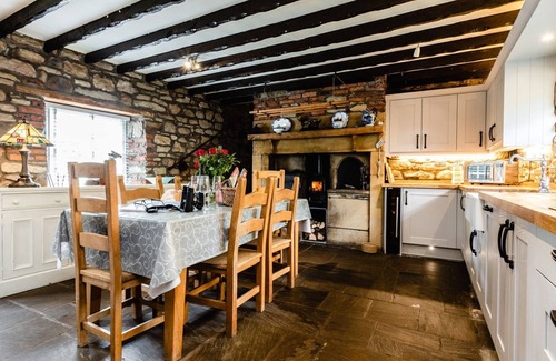Whittingham House | THE POACHERS POCKET, pet friendly, with open fire in Powburn