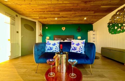 Aberaeron Cabin | The Pod & Cwtch luxury accommodation