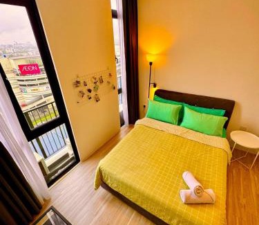 Taman Charming Apartment | The Podium Kuching Luxury 6pax 3BR HFloor Facing Aeon