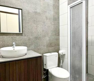 Taman Charming Apartment | The Podium-Studio-Free 1 Parking-6 Pax