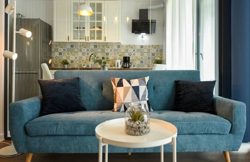 Aviatiei Apartment | THE POETS HOUSE | Cloud9 Artsy Studio