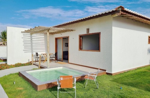 Fortim Apartment | The Point Bangalô Pé na Areia em Fortim