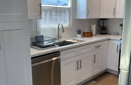 Opal Cliffs Cottage | The Point Cottage