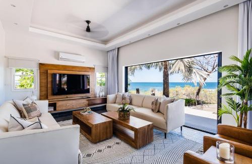 Playa Langosta Villa | The Point Grand All-Inclusive