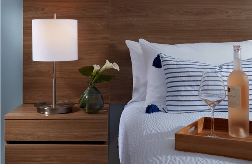 Jupiter Hotel | The Pointe Hotel