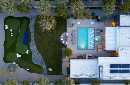 La Quinta House | The Polo Villas by AvantStay Modern Oasis Near Empire Polo Club