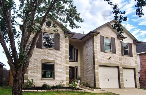 Clodine House | The Pond Housen