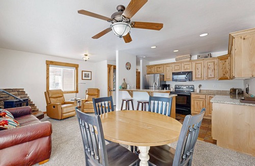 McCall House | The Ponderosa at Aspen Village | Townhouse in McCall