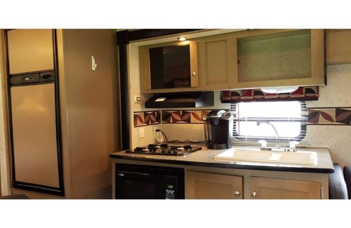 Porter House | The "Pool Barn Camper" w/Hot Tub near Indiana Dunes