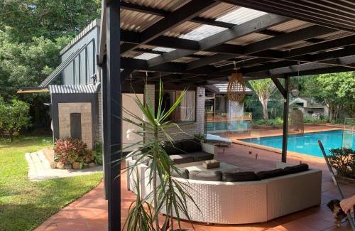 Carrara Apartment | The Pool House Carrara