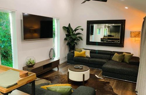 Carrara Apartment | The Pool House Carrara