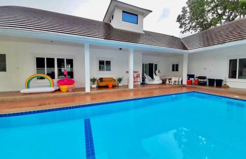 Nong Pla Lai House | The Pool House Pattaya บ้านเดอะพูลเฮาส์พัทยา