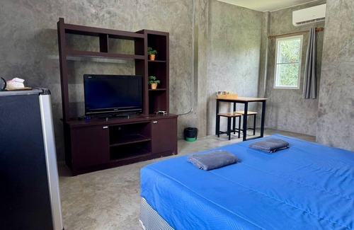 Khanong Phra Resort | The Poom Garden Khao Yai
