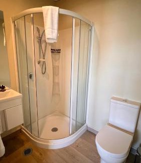 Porirua Hotel | The Post Hotel