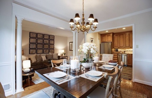 West End House | The Potomac - Friendly Townhouse Near DC & Old Town - 3 En-Suite Baths