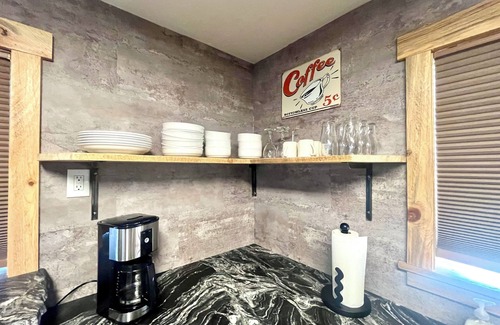 Potomac House | The Potomac Nook - A Rustic Stay Near Blackfoot River