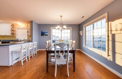 Lottsburg House | The Potomac Retreat with Million-dollar view. 3-bedroom in charming with AC WiFi