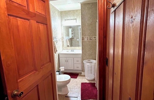 Leckie Cabin | The Powerhouse lodge has 2 bedrooms on 10 acres in adorable Maybeury