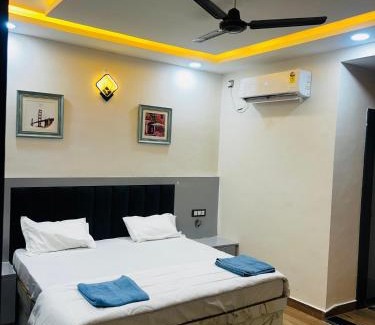 Dabra Hotel | The Prahas Restaurant and Garden