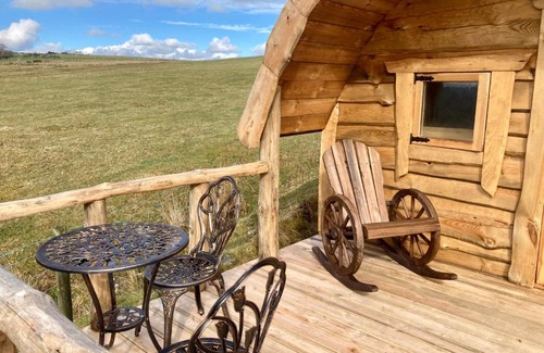 Bontnewydd Cabin | The Prancing Moose