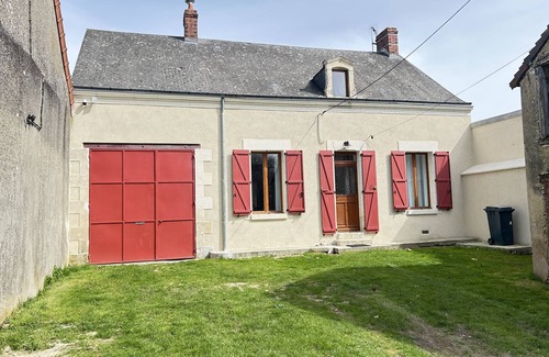 Argy House | The pretty house in front of the Argy's Castle