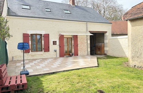 Argy House | The pretty house in front of the Argy's Castle