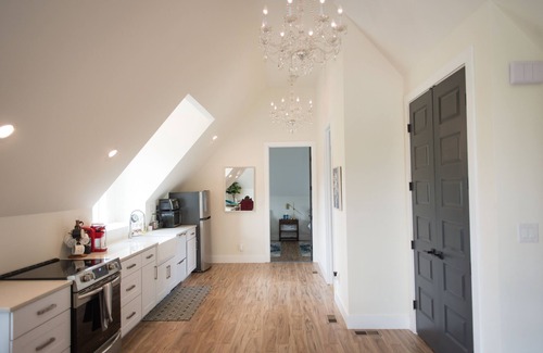 Murfreesboro House | "The Primm Loft" Private, Spacious, Clean & New