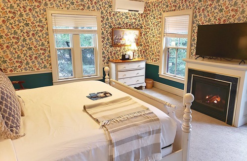 Bar Harbor Bed & Breakfast | The Primrose