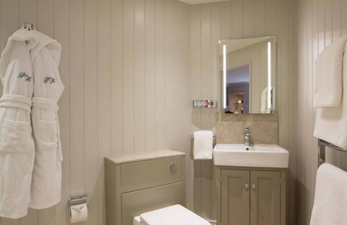 Wareham Hotel | The Priory Hotel