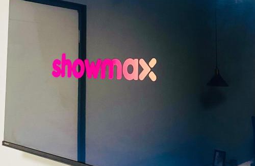 South Durban House | The Private Pelican at Room 4