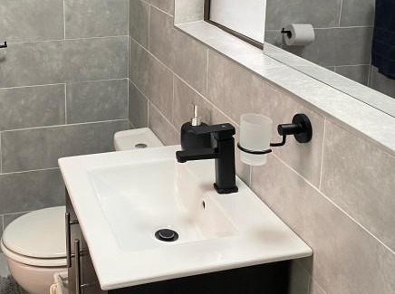 South Durban House | The Private Pelican at Room 4