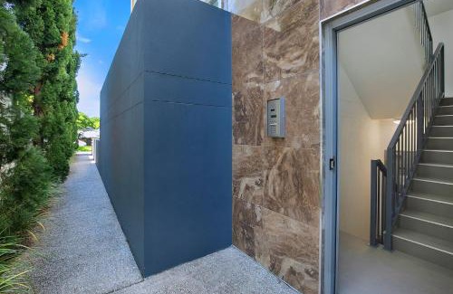 Nundah Apartment | 'The Provincia' A Contemporary Inner-City Abode