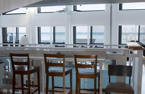 Rogers City Bed & Breakfast | The Purple Martin Lakeside Inn Bird Sanctuary on Lake Huron