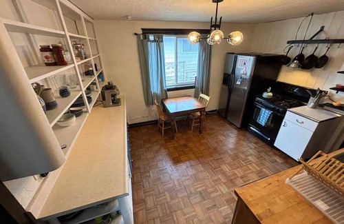 Bozeman House | The Purple Palace - Historic Downtown BZN