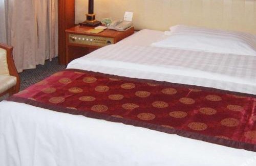 Shishahai Hotel | The Qomolangma Hotel Beijing China