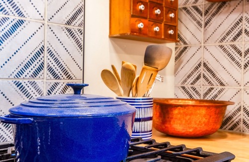 Flagstaff Cottage | The Quail Cottage+Sunny Historic Cottage+Wineries+Outdoor Living