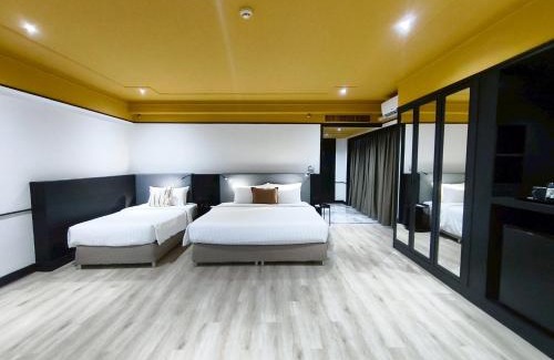 Phaya Thai Hotel | The Quarter Saphankhwai by UHG