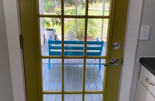 Bokeelia Cottage | The Quarterdeck Cottage~Boat dockage available directly across the street