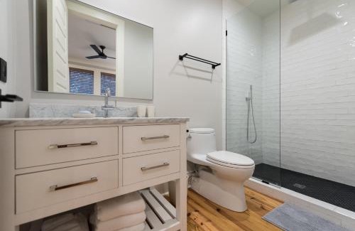 Charleston Historic District Hotel | The Quarters on King