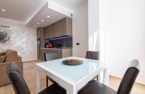 Hollerich Apartment | The Queen Luxury Apartments - Villa Medici