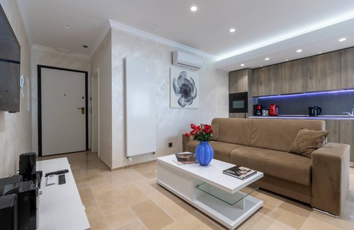 Hollerich Apartment | The Queen Luxury Apartments - Villa Medici